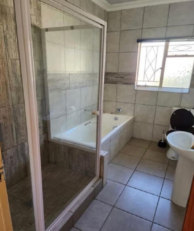 3 Bedroom Property for Sale in Flamwood North West